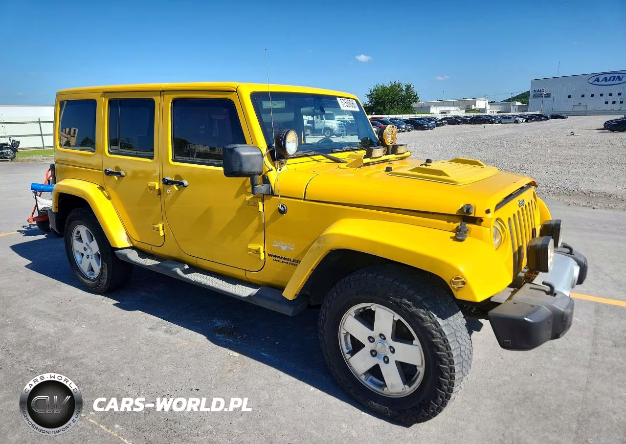 2011 Jeep Wrangler Unlimited Sahara VIN:1J4HA5H12BL530282 - 4