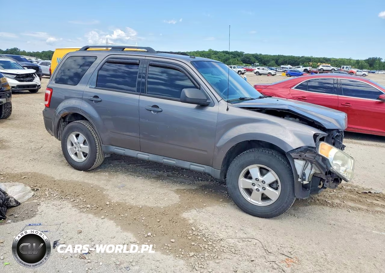 2012 Ford Escape Xlt VIN:1FMCU9DG0CKA83768 - 4