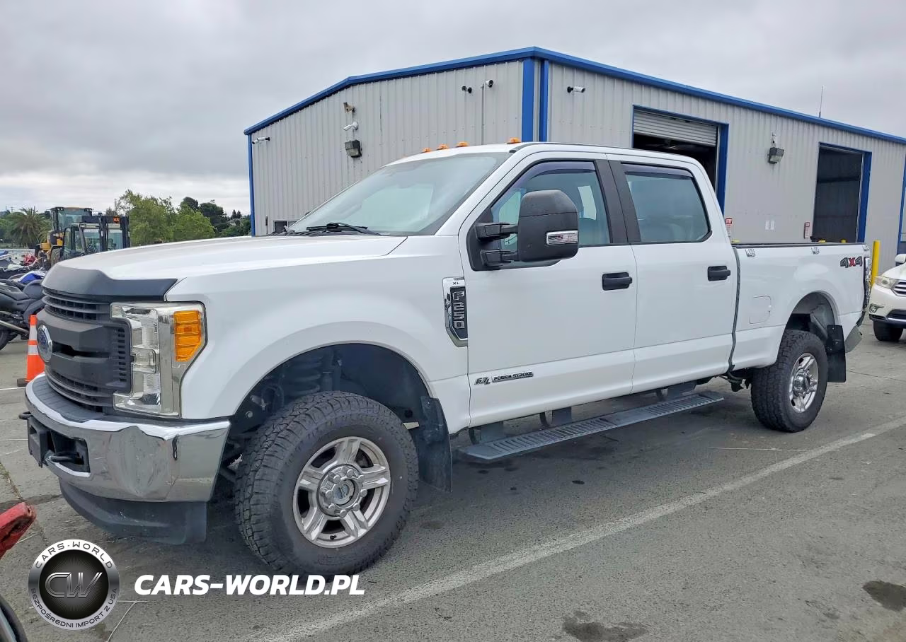 2017 Ford F250 Super Duty – zdjęcie 1 z 12