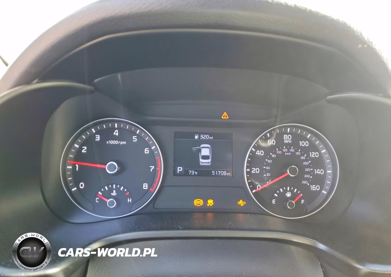 2019 Kia Forte S VIN:3KPF34AD7KE023036 - 9