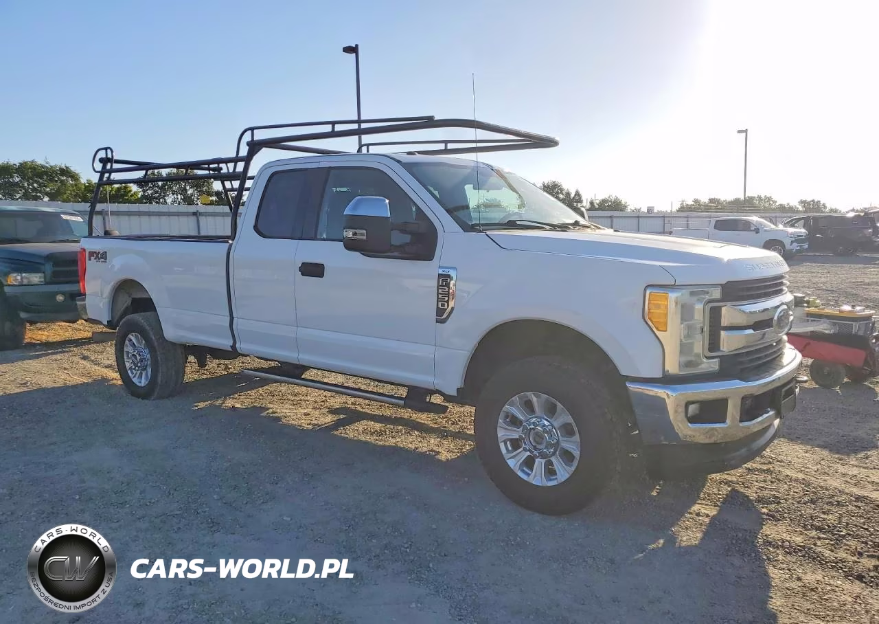 2017 Ford F250 Super Duty VIN:1FT7X2B65HEC15539 - 4