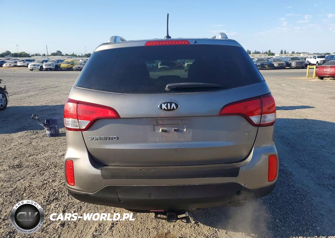 2015 Kia Sorento Lx VIN:5XYKTDA72FG651295 - 6