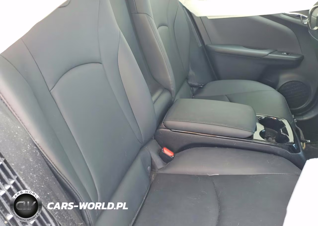 2017 Toyota Prius Prime Advanced VIN:JTDKARFPXH3028350 - 10