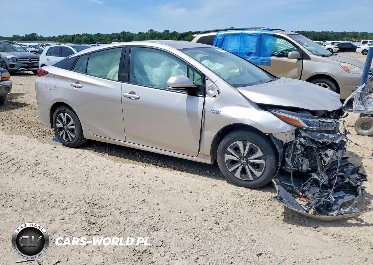 2017 Toyota Prius Prime Advanced VIN:JTDKARFPXH3028350 - 4