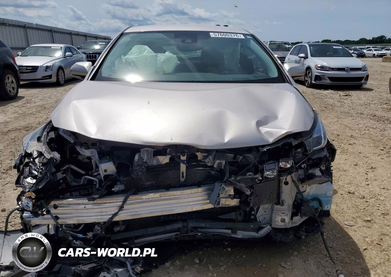 2017 Toyota Prius Prime Advanced VIN:JTDKARFPXH3028350 - 5