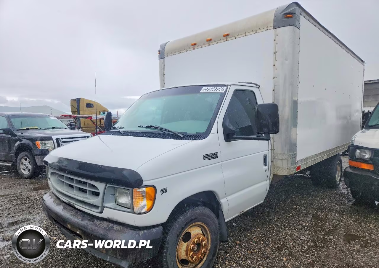 2002 Ford Econoline E350 Super Duty Cutaway Van