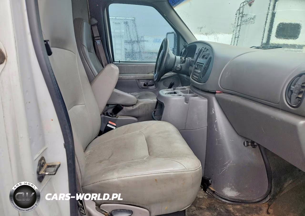 2002 Ford Econoline E350 Super Duty Cutaway Van VIN:1FDWE35L82HA88165 - 11