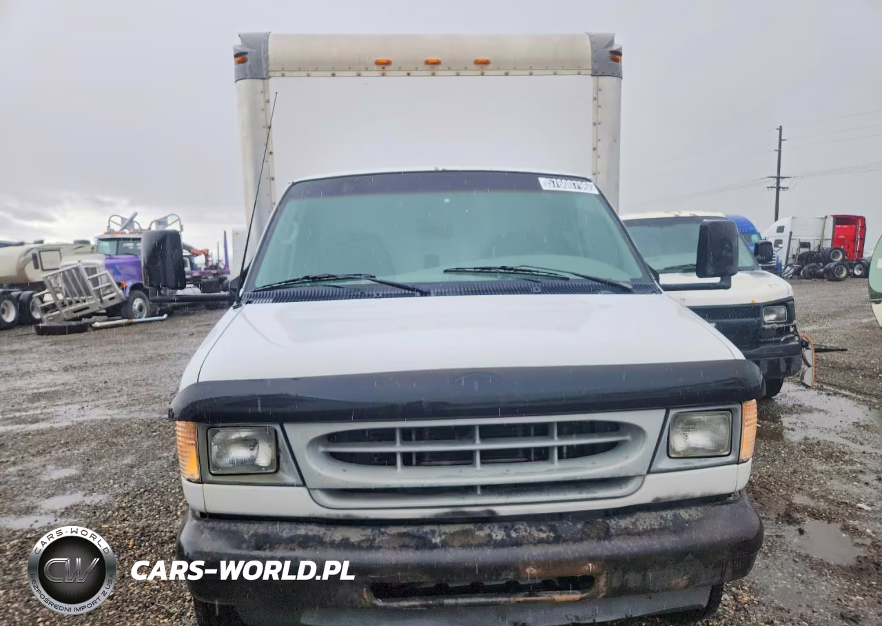 2002 Ford Econoline E350 Super Duty Cutaway Van VIN:1FDWE35L82HA88165 - 5