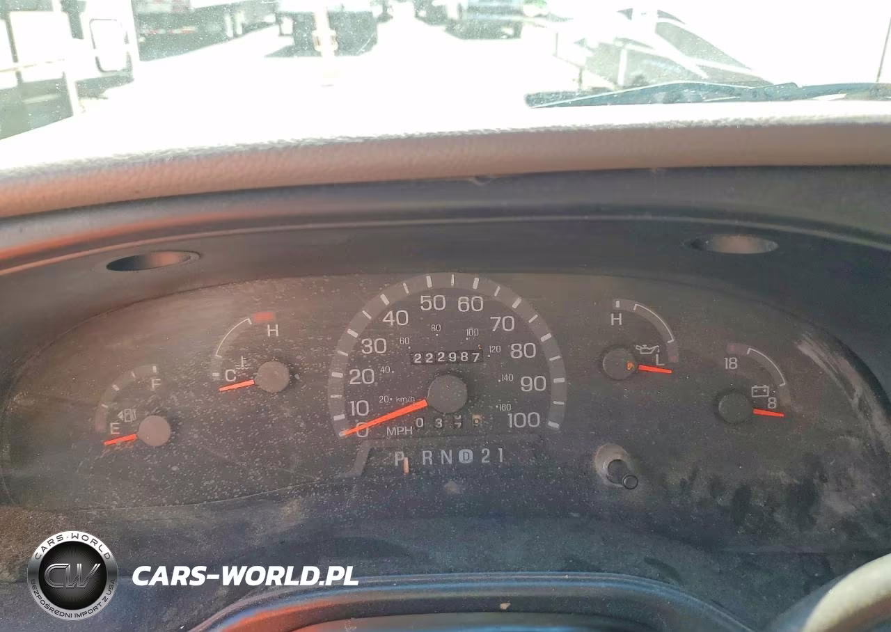 2002 Ford Econoline E350 Super Duty Cutaway Van VIN:1FDWE35L82HA88165 - 9