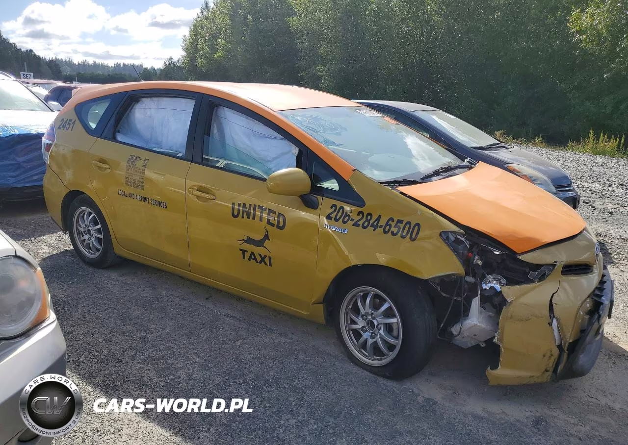 2017 Toyota Prius V Three VIN:JTDZN3EUXHJ070276 - 4