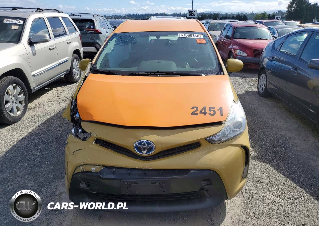 2017 Toyota Prius V Three VIN:JTDZN3EUXHJ070276 - 5