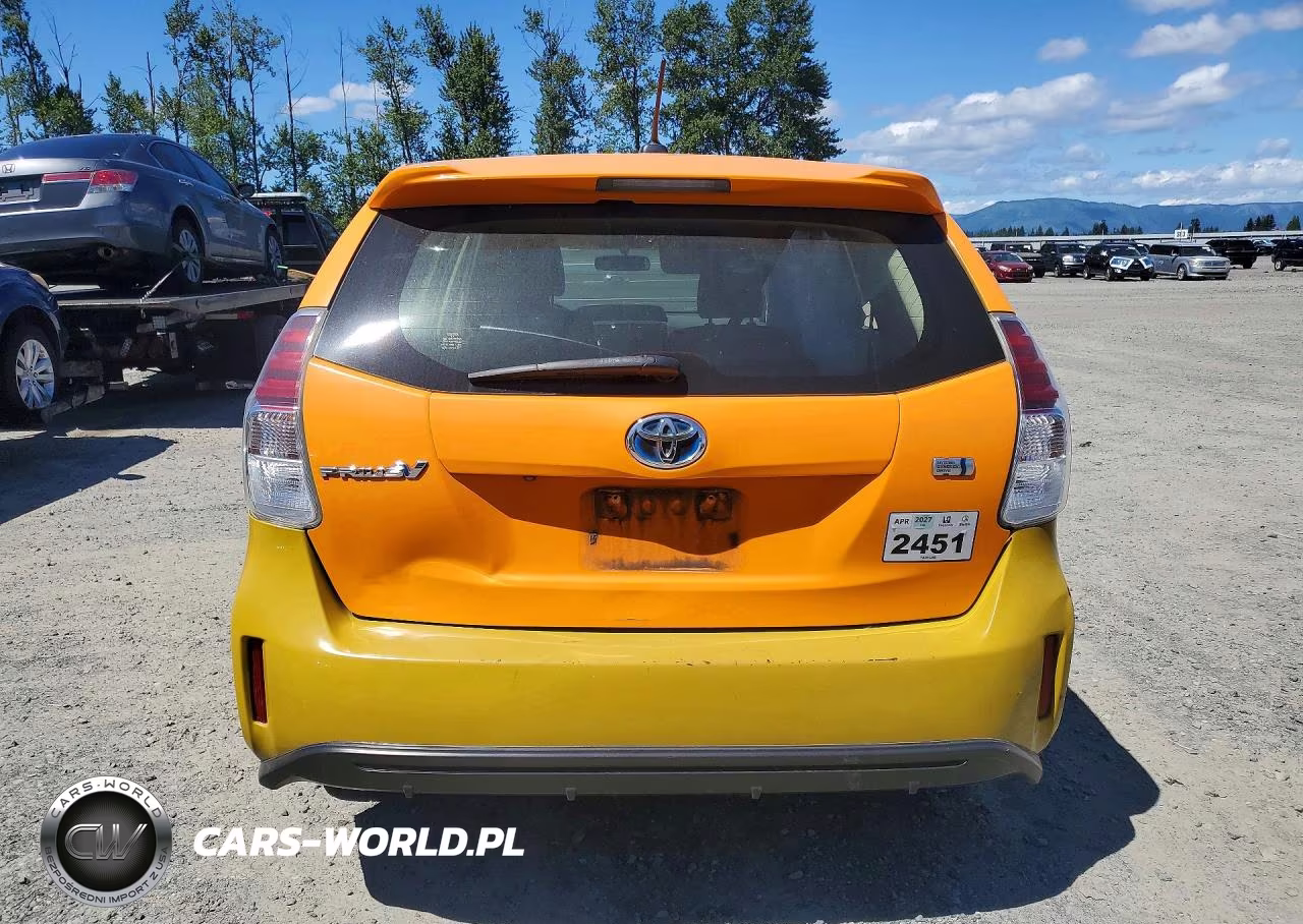 2017 Toyota Prius V Three VIN:JTDZN3EUXHJ070276 - 6