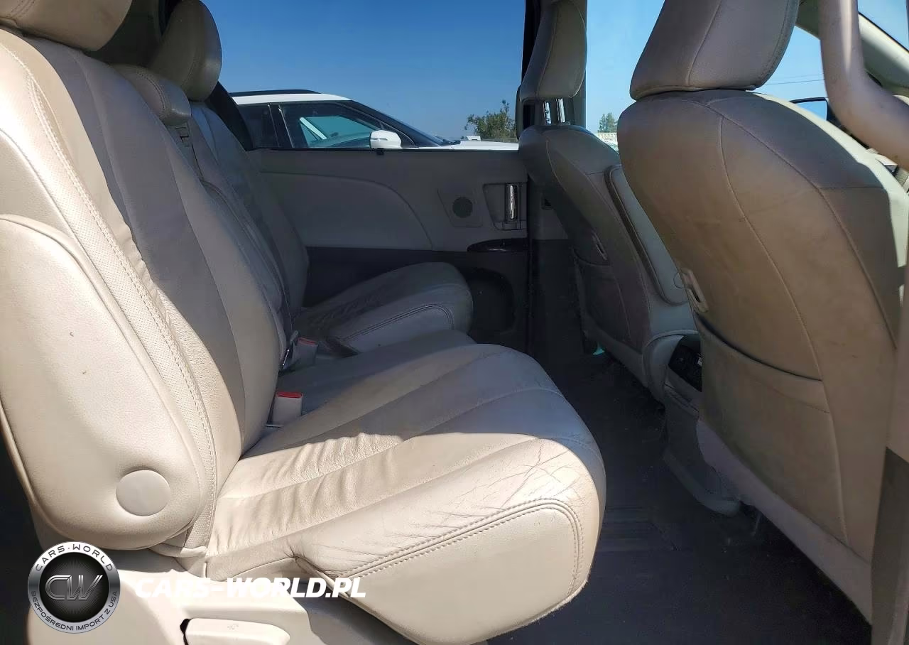 2011 Toyota Sienna Xle 8-Passenger VIN:5TDYK3DC0BS080631 - 11