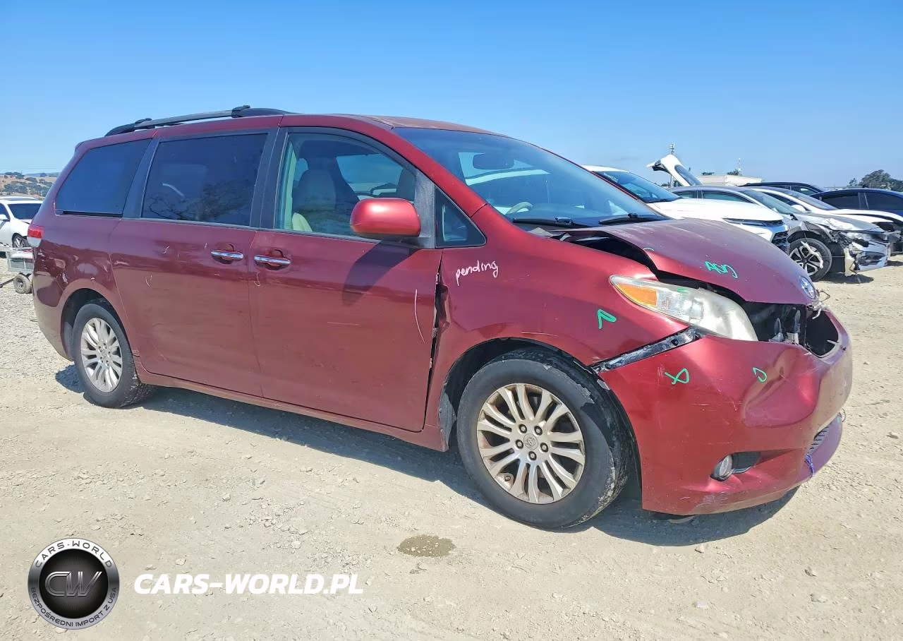 2011 Toyota Sienna Xle 8-Passenger VIN:5TDYK3DC0BS080631 - 4