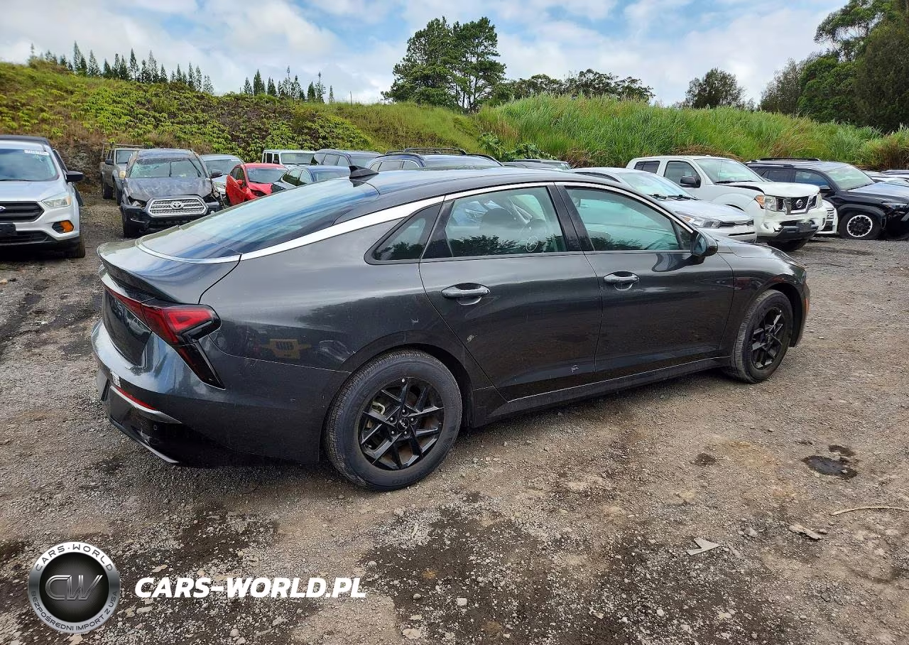 2025 Kia K5 Lxs VIN:KNAG24J72S5358215 - 3