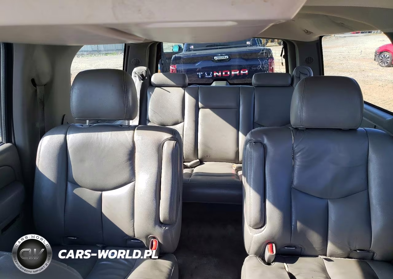 2005 Chevrolet Suburban K1500 VIN:1GNFK16Z45J108307 - 10