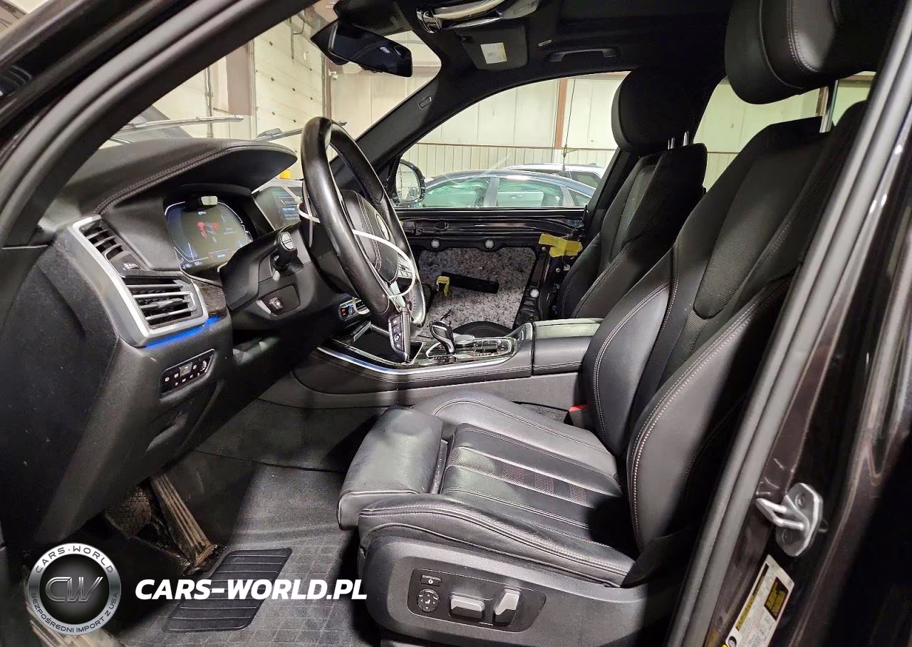 2021 BMW X5 xDrive45E VIN:5UXTA6C06M9G08018 - 7