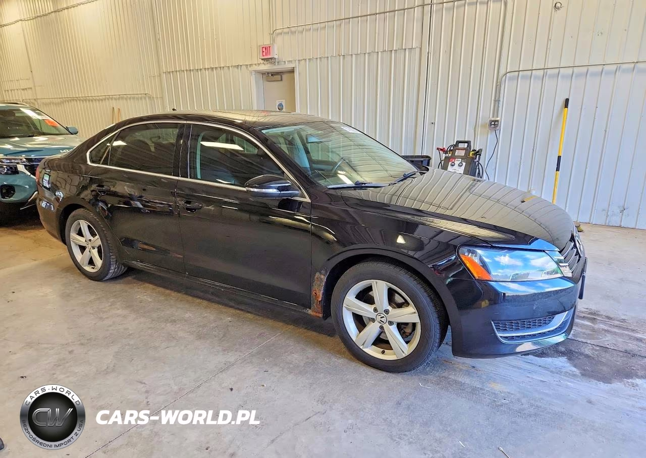 2012 Volkswagen Passat Se VIN:1VWBP7A37CC009283 - 4