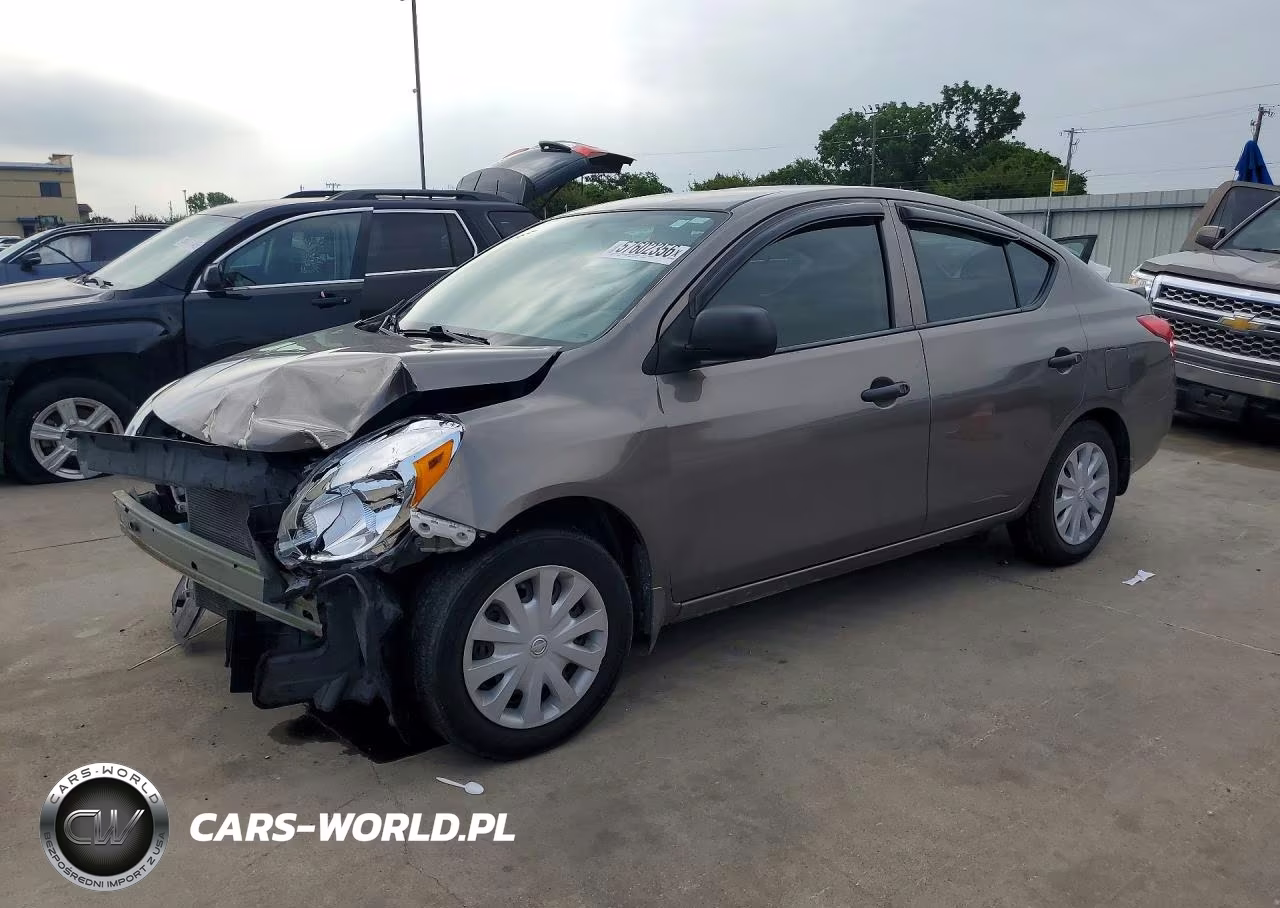 2014 Nissan Versa 1.6 S Plus