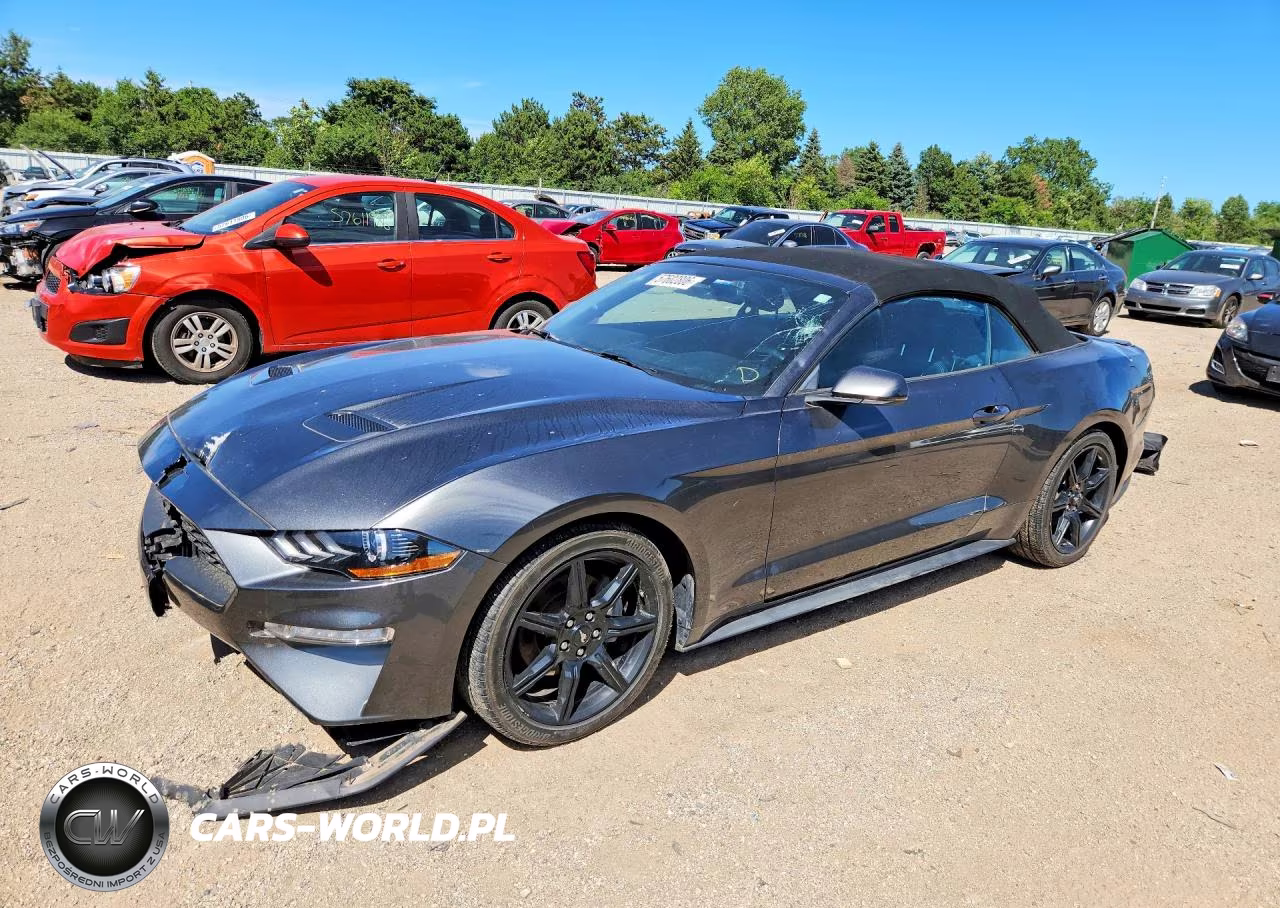 2018 Ford Mustang VIN:1FATP8UH4J5124385 - 1