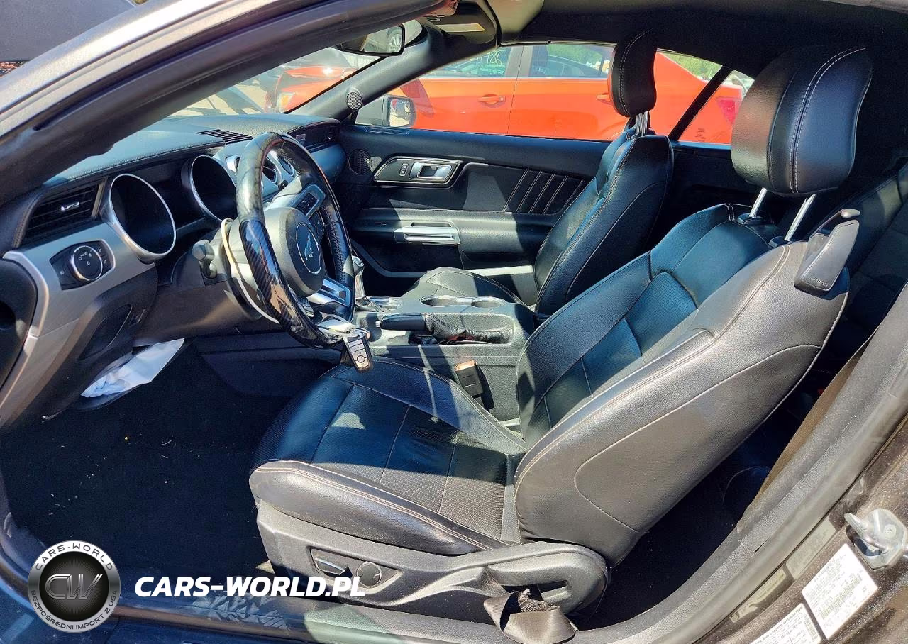 2018 Ford Mustang VIN:1FATP8UH4J5124385 - 7
