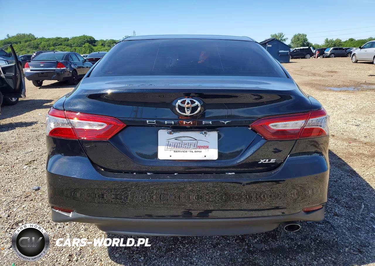 2018 Toyota Camry Xle VIN:4T1B11HK1JU117142 - 6