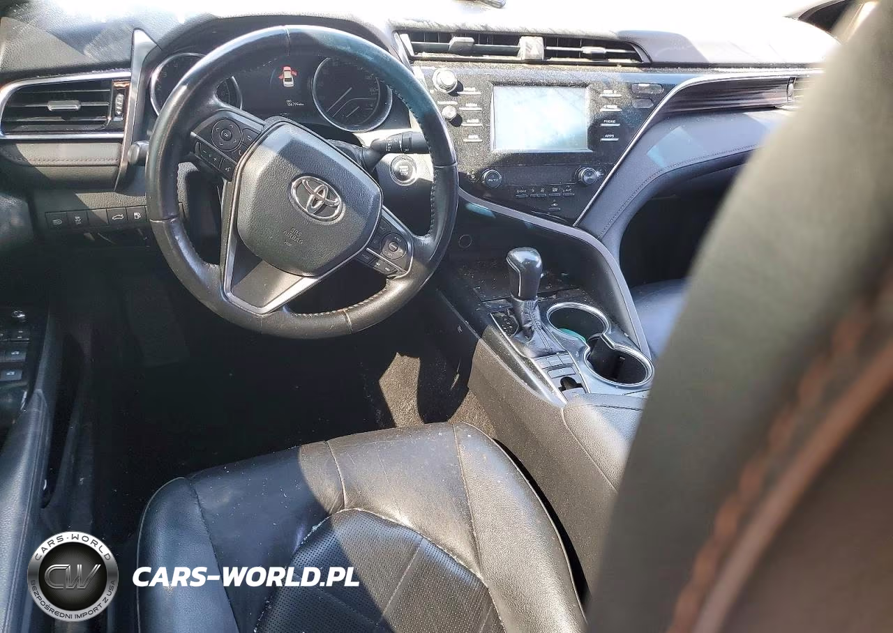2018 Toyota Camry Xle VIN:4T1B11HK1JU117142 - 8