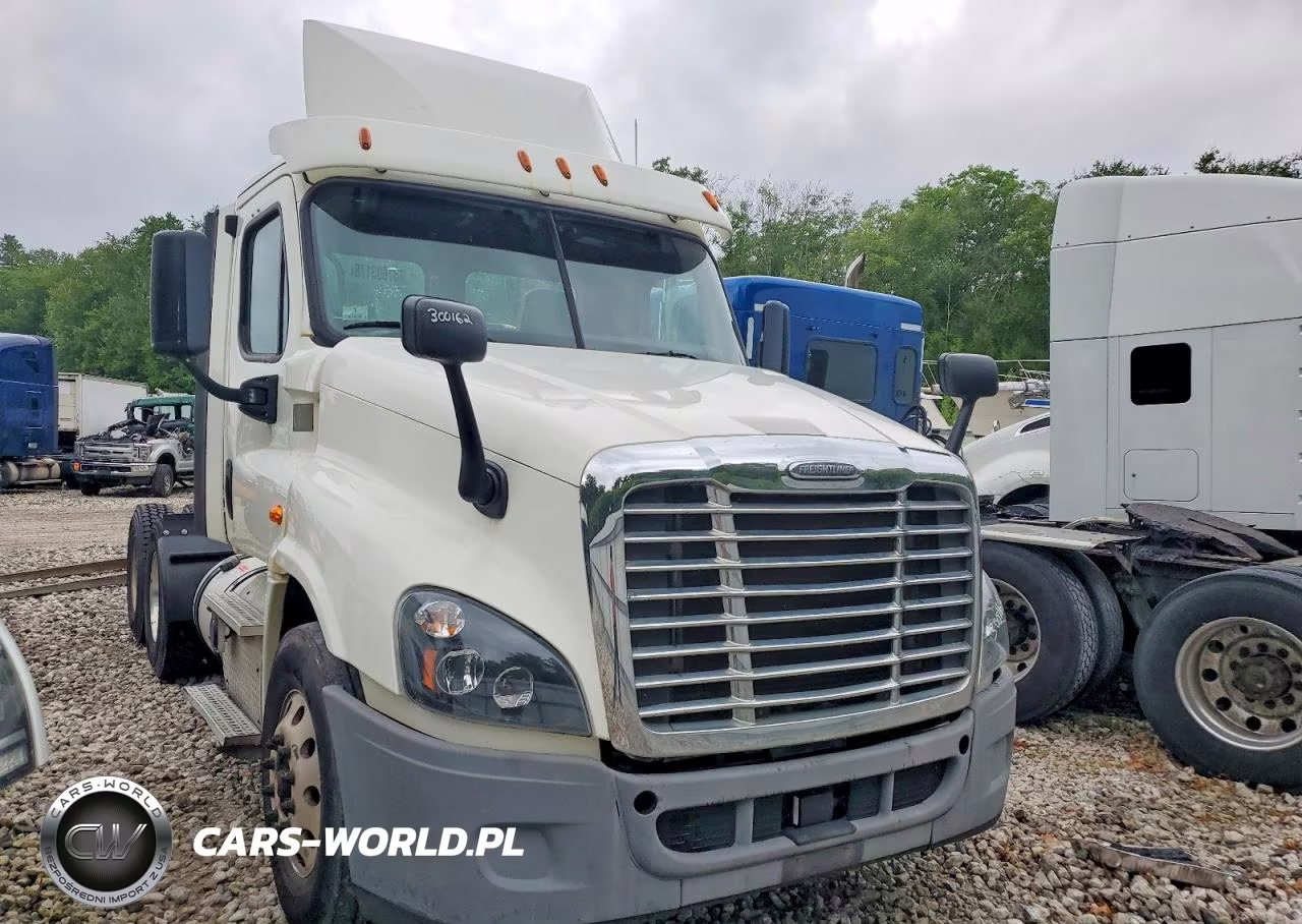 2018 Freightliner Cascadia 125 Semi Truck