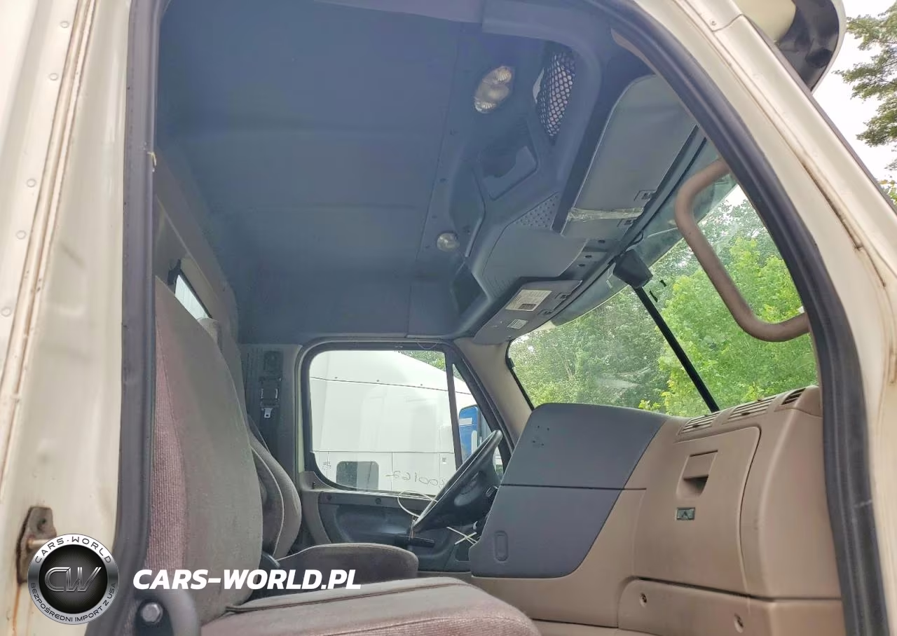 2018 Freightliner Cascadia 125 Semi Truck VIN:3AKJGEDV3JSJH2325 - 5
