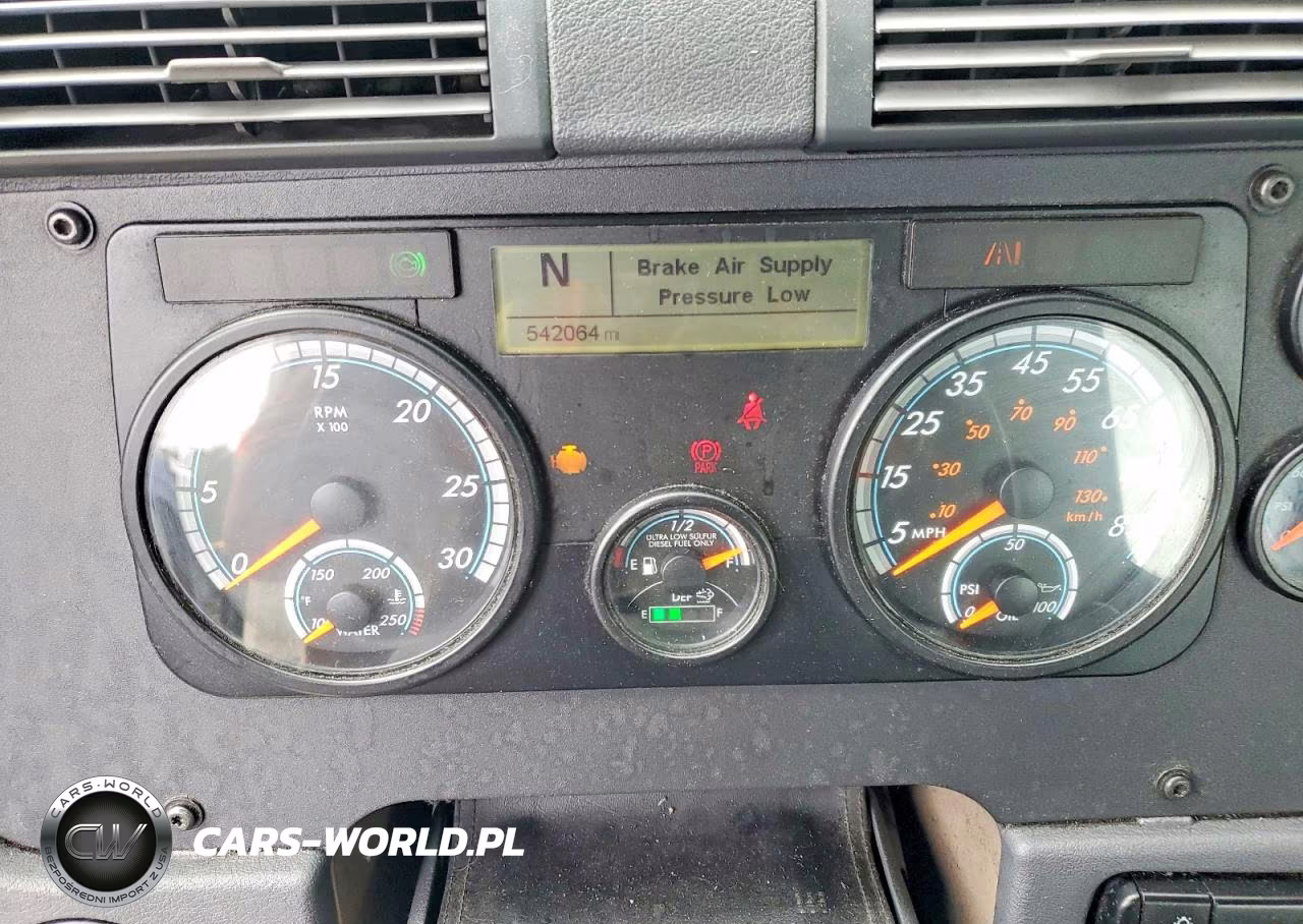 2018 Freightliner Cascadia 125 Semi Truck VIN:3AKJGEDV3JSJH2325 - 8