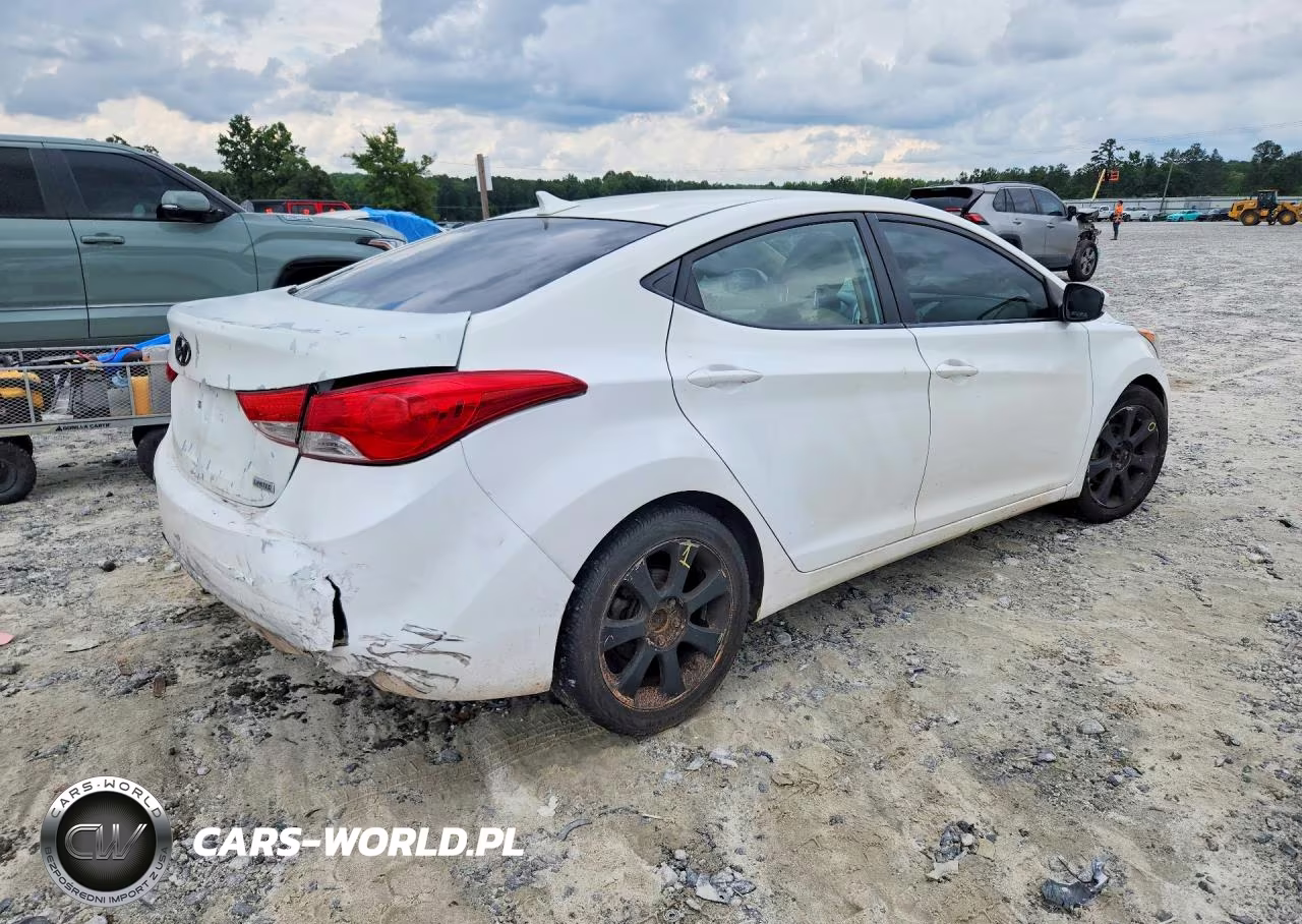 2012 Hyundai Elantra Limited VIN:5NPDH4AE4CH117910 - 3