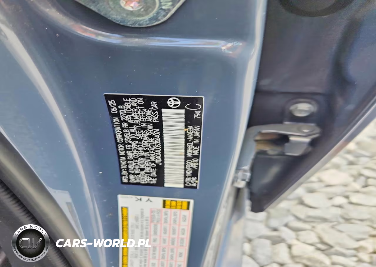 2025 Toyota Prius Le VIN:JTDACAAU0S3064074 - 12