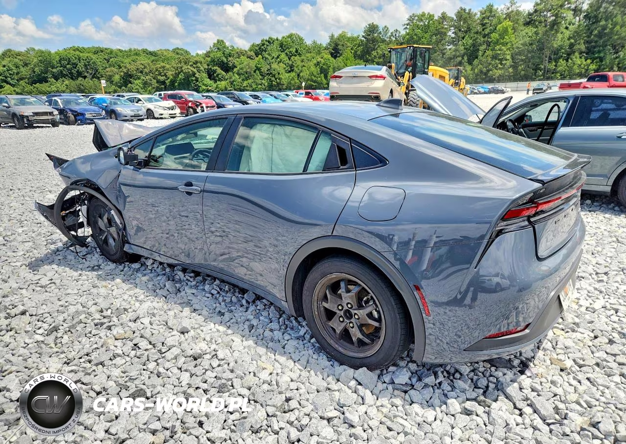2025 Toyota Prius Le VIN:JTDACAAU0S3064074 - 2