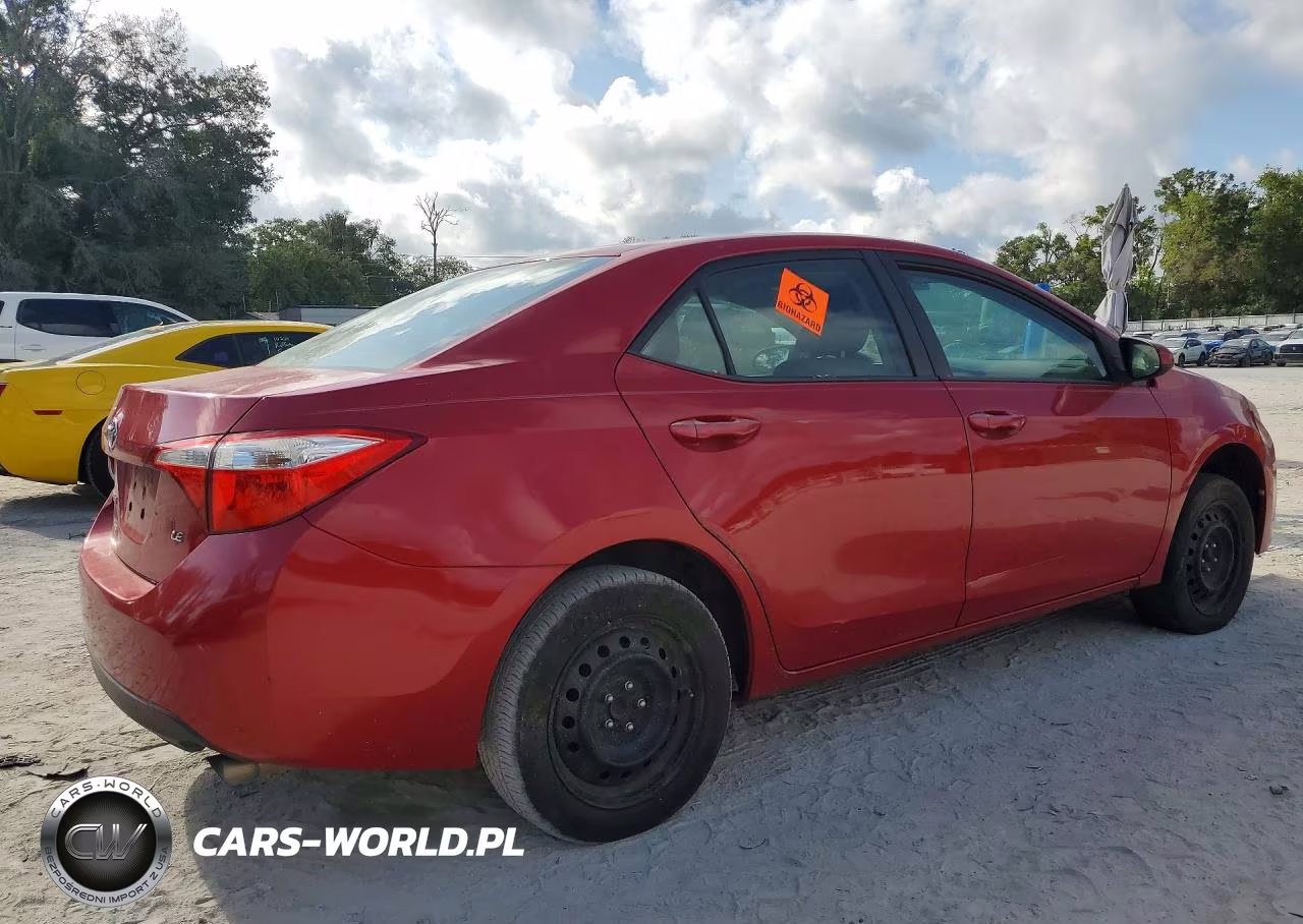 2015 Toyota Corolla Le VIN:2T1BURHEXFC468852 - 3