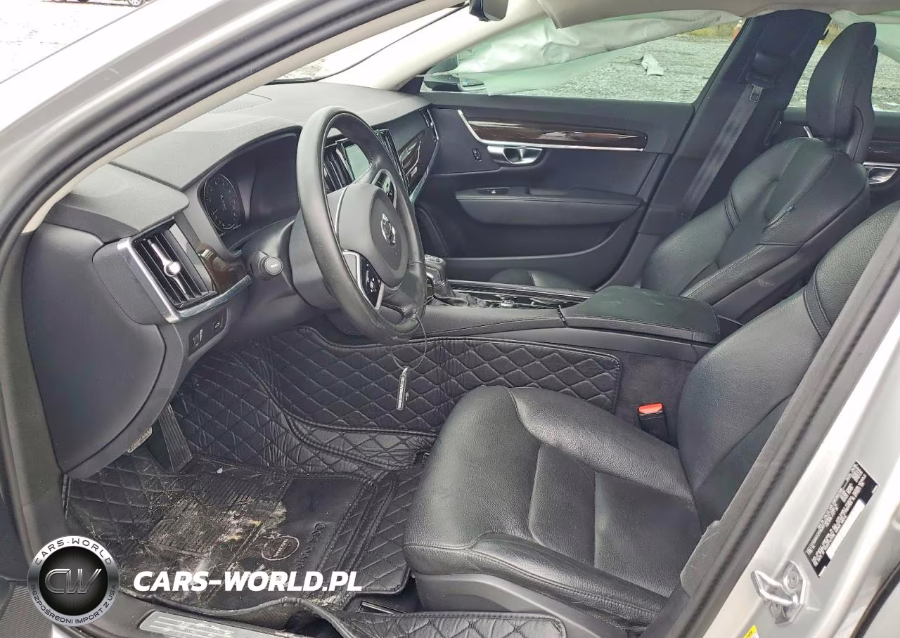 2018 Volvo S90 T5 Momentum VIN:LVY102MK5JP056383 - 7