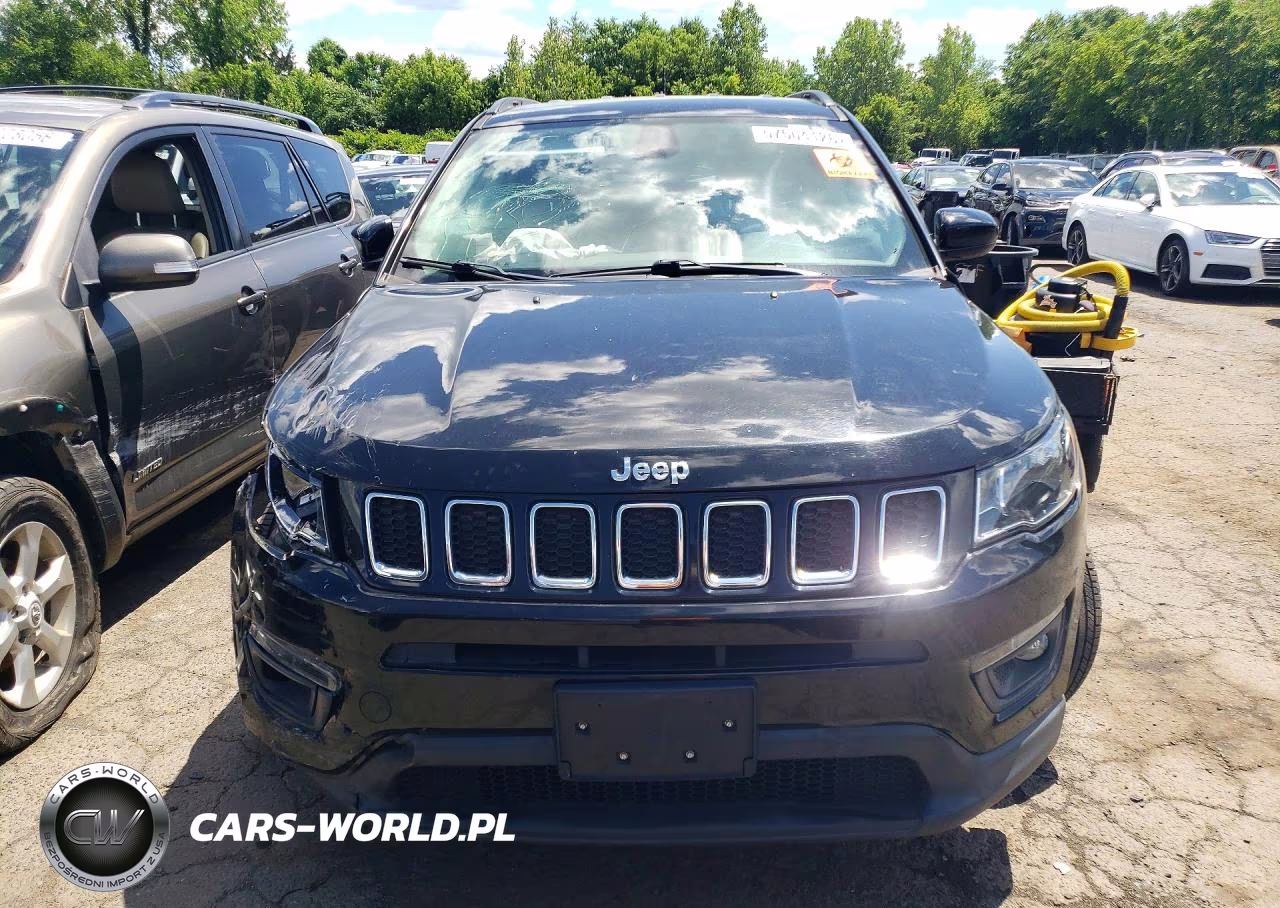 2019 Jeep Compass Latitude VIN:3C4NJDBB7KT828027 - 5