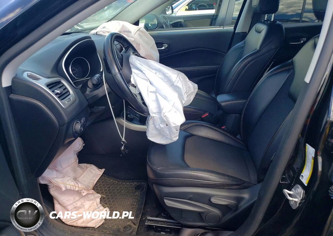 2019 Jeep Compass Latitude VIN:3C4NJDBB7KT828027 - 7