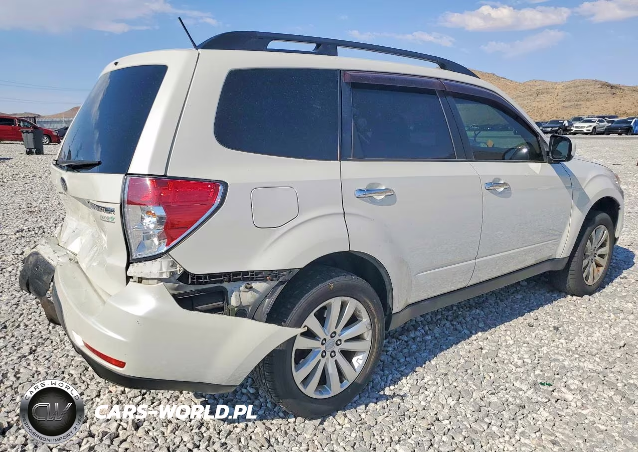 2012 Subaru Forester 2.5X Premium VIN:JF2SHADC6CH466275 - 3