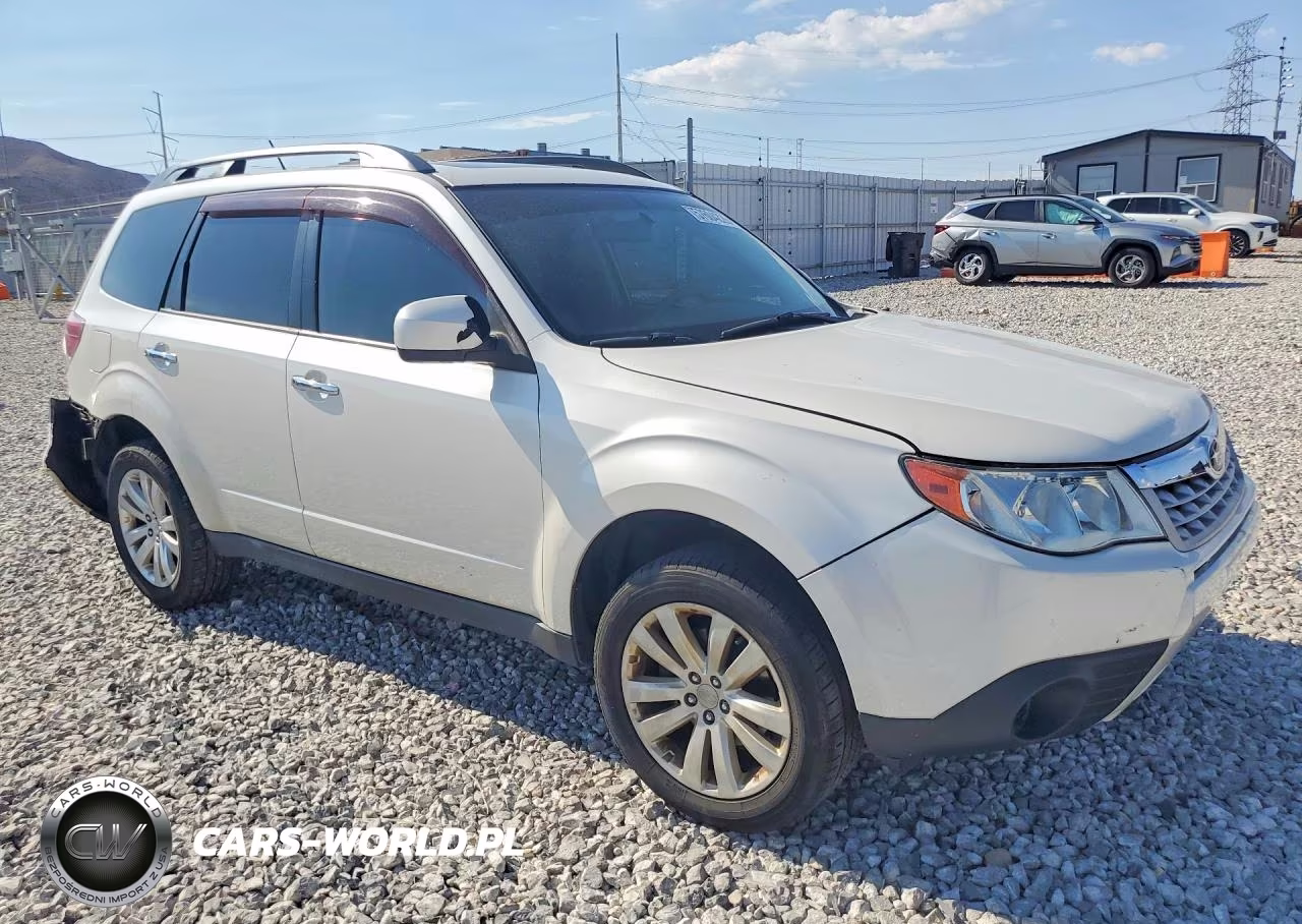 2012 Subaru Forester 2.5X Premium VIN:JF2SHADC6CH466275 - 4