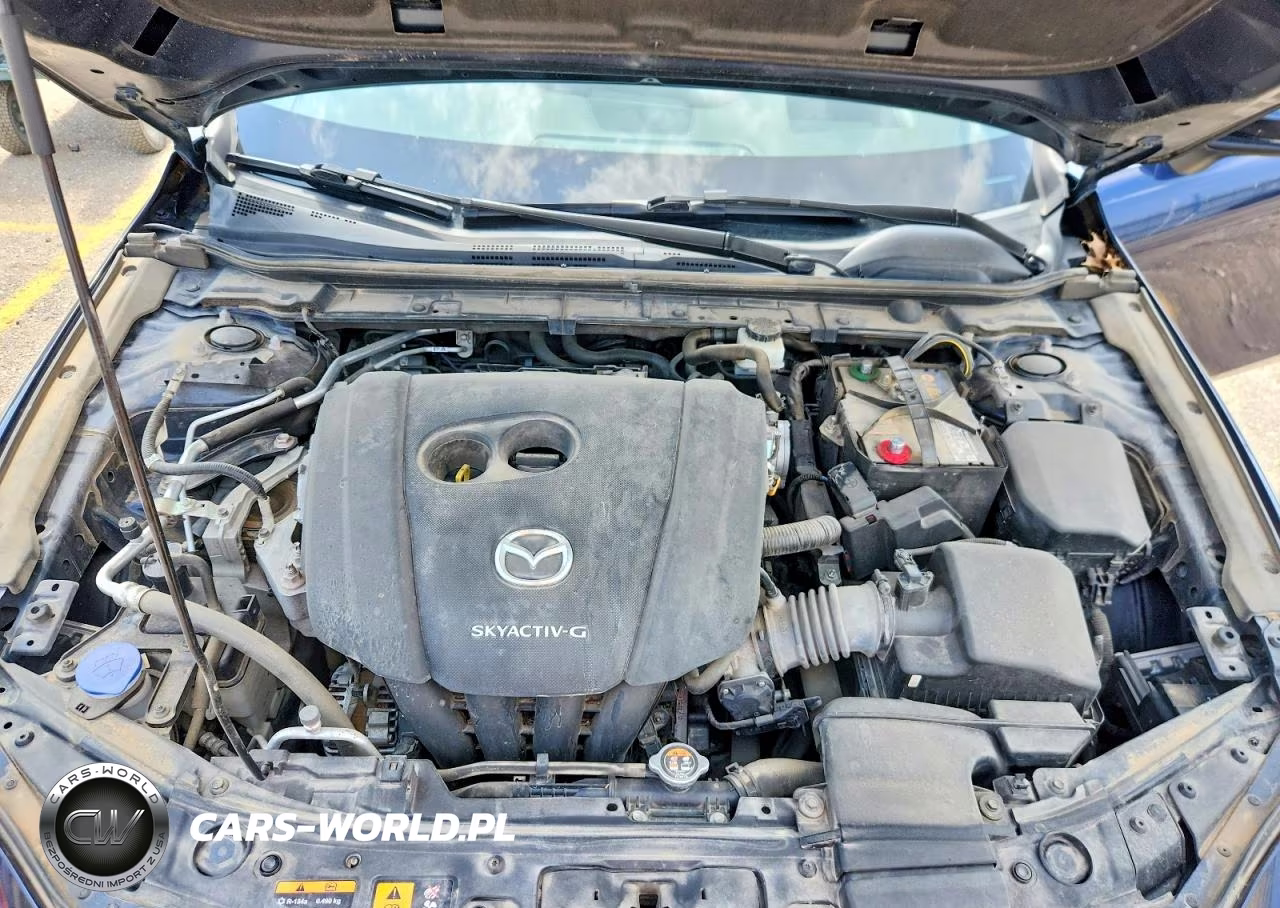 2020 Mazda 3 Premium VIN:JM1BPANM8L1170708 - 11