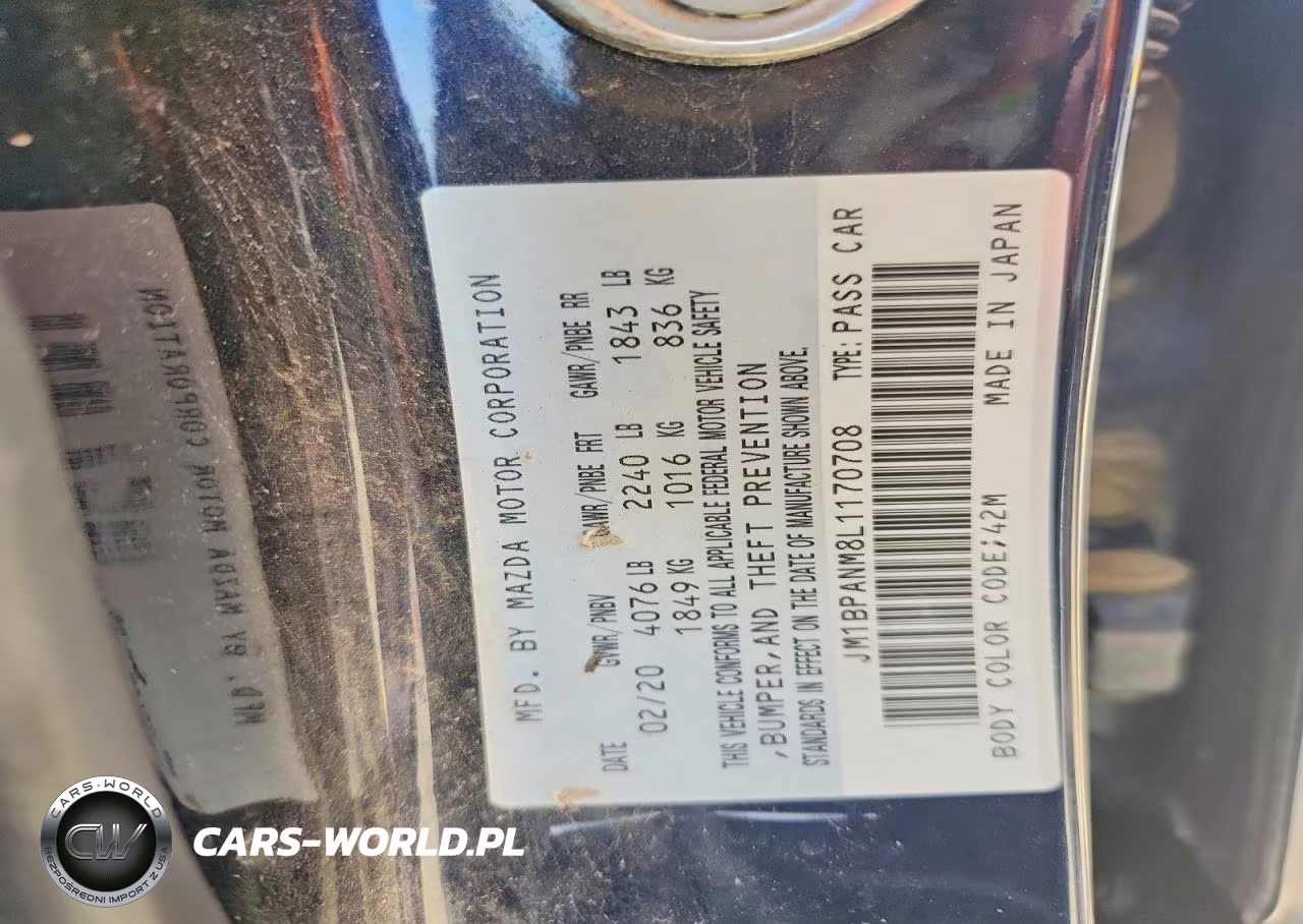 2020 Mazda 3 Premium VIN:JM1BPANM8L1170708 - 12
