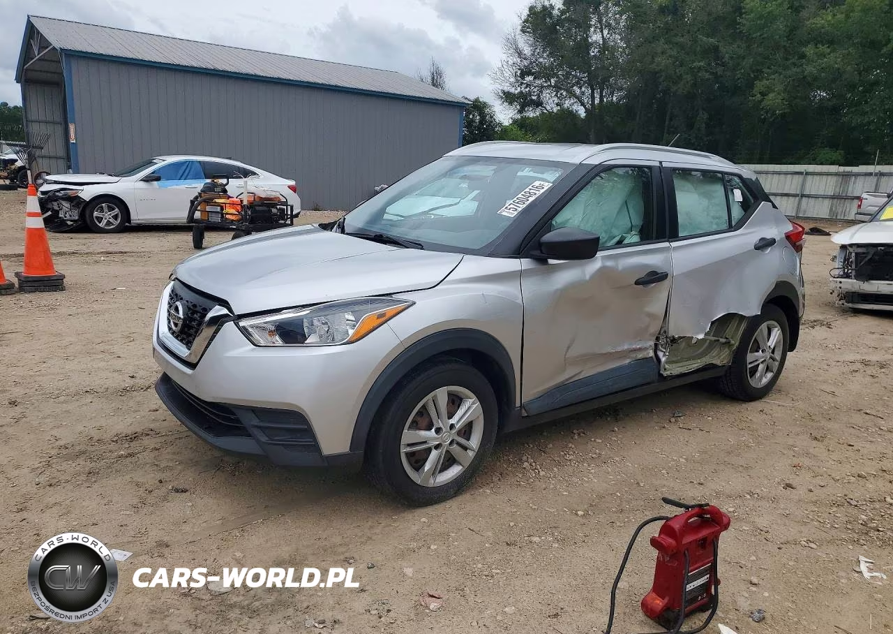 2018 Nissan Kicks S