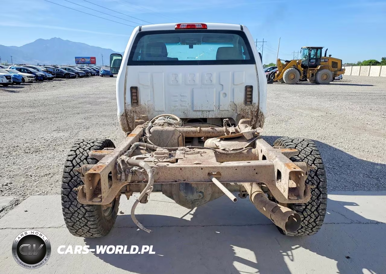 2016 Chevrolet Silverado K3500 VIN:1GC3KYC83GZ178417 - 6