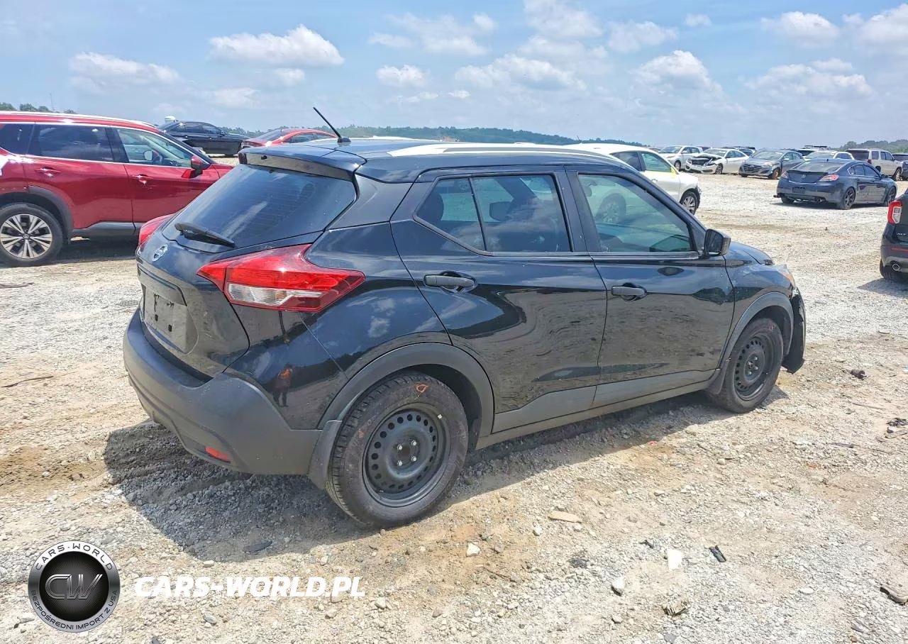 2019 Nissan Kicks S VIN:3N1CP5CUXKL547418 - 3