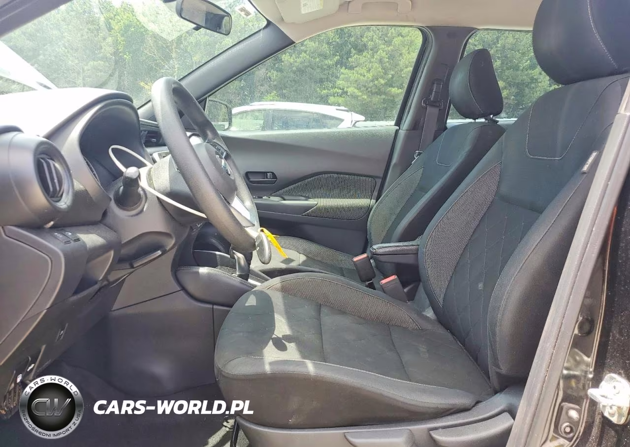 2019 Nissan Kicks S VIN:3N1CP5CUXKL547418 - 7