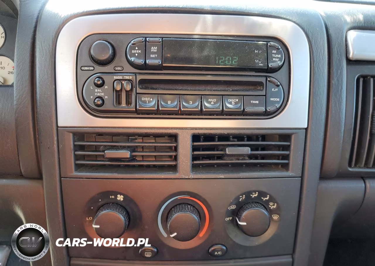 2004 Jeep Grand Cherokee Laredo VIN:1J4GX48SX4C423612 - 9