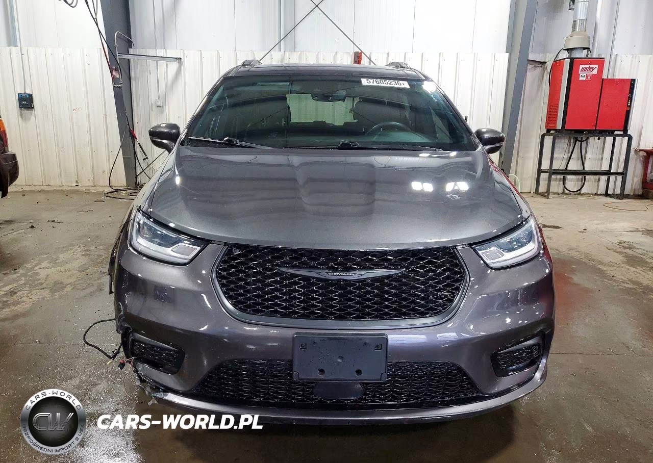 2021 Chrysler Pacifica Touring L VIN:2C4RC1BG6MR558641 - 5