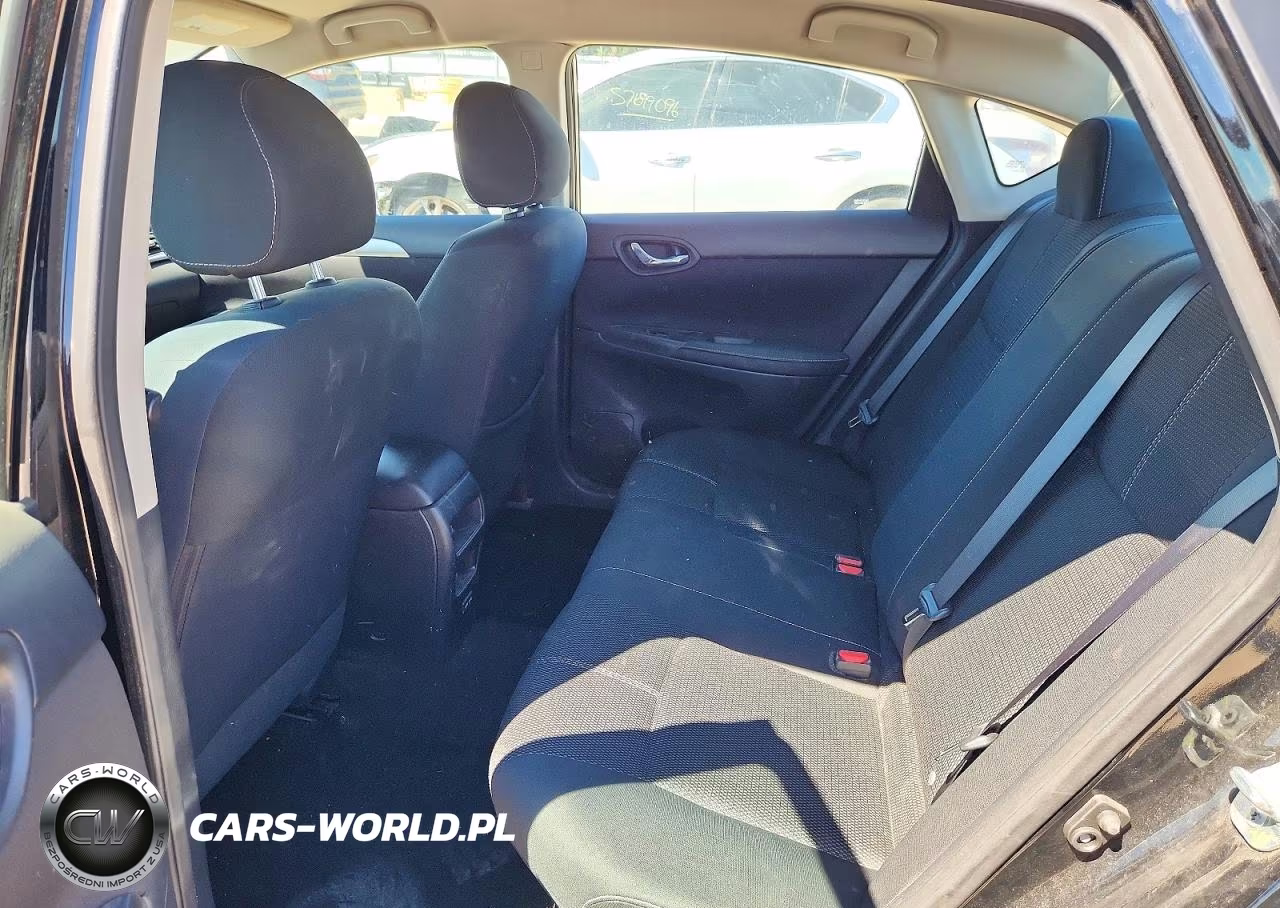 2018 Nissan Sentra S VIN:3N1AB7AP6JY345563 - 10