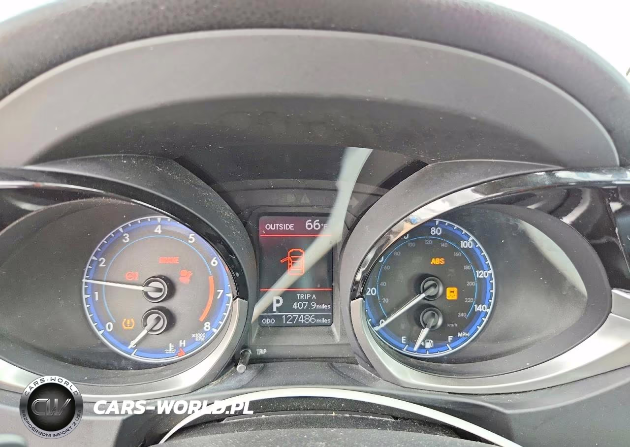2015 Toyota Corolla S Plus VIN:2T1BURHE1FC350107 - 9