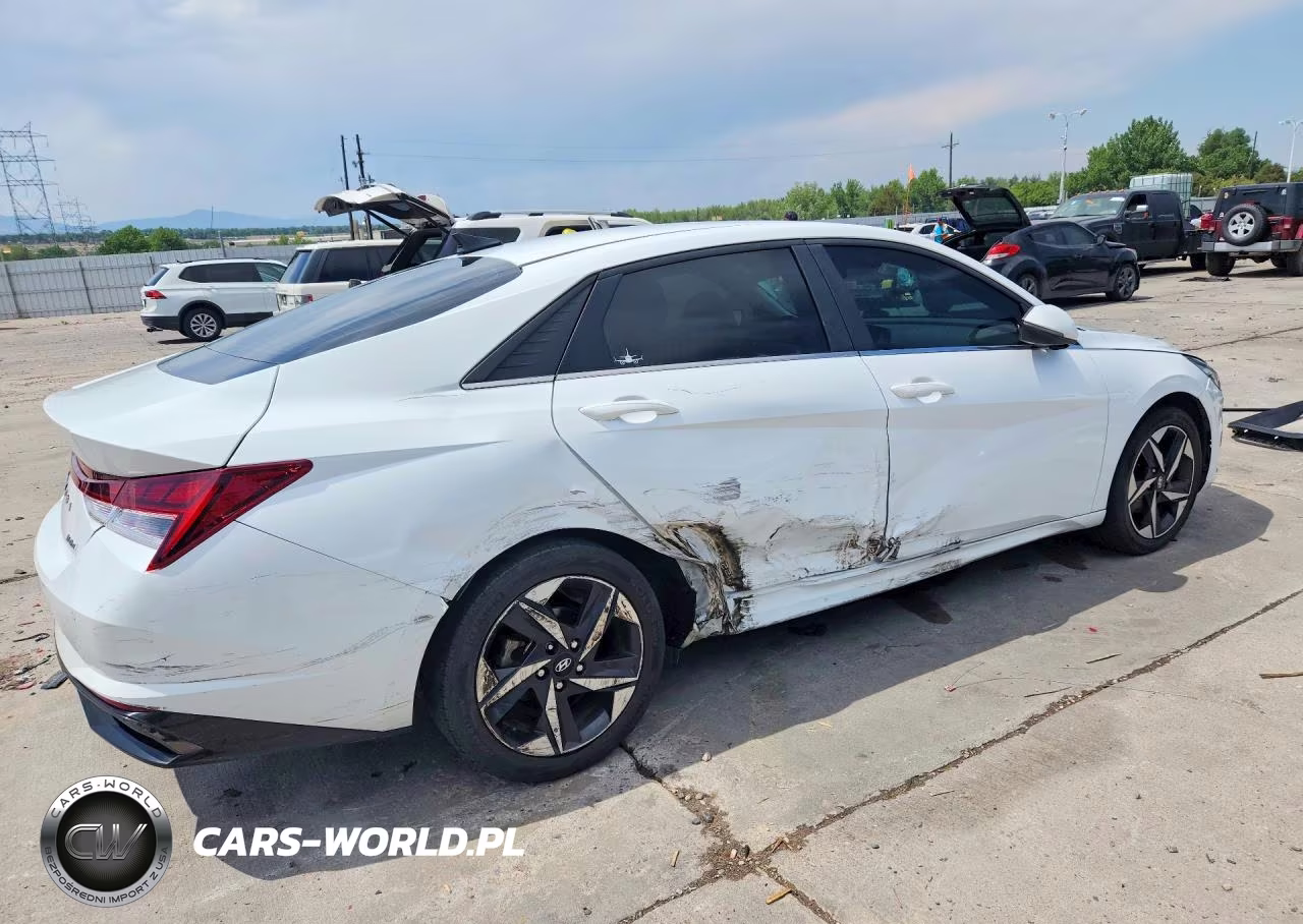 2021 Hyundai Elantra Limited VIN:5NPLP4AG1MH014171 - 3